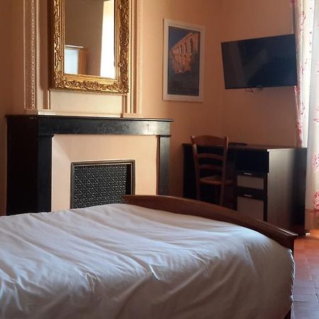 Lussan  Auberge Le Bistrot De Lussan المظهر الخارجي الصورة