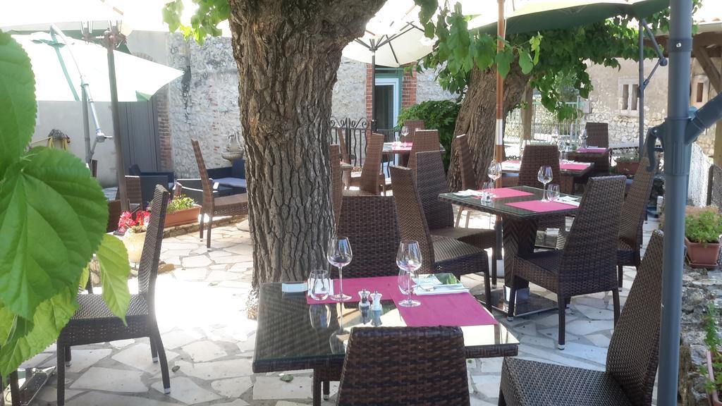 Lussan  Auberge Le Bistrot De Lussan المظهر الخارجي الصورة